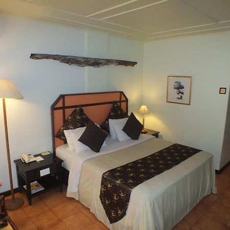 Mesra Business & Resort Hotel Samarinda Zewnętrze zdjęcie