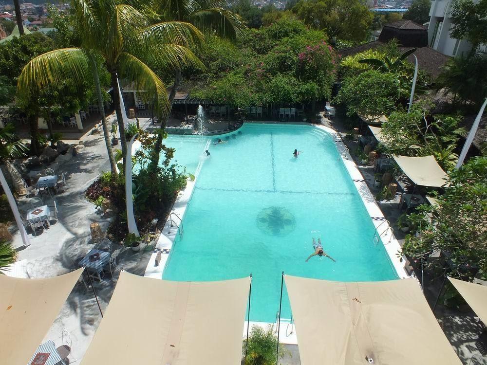 Mesra Business & Resort Hotel Samarinda Zewnętrze zdjęcie