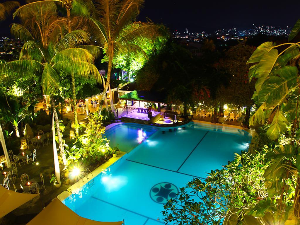 Mesra Business & Resort Hotel Samarinda Zewnętrze zdjęcie