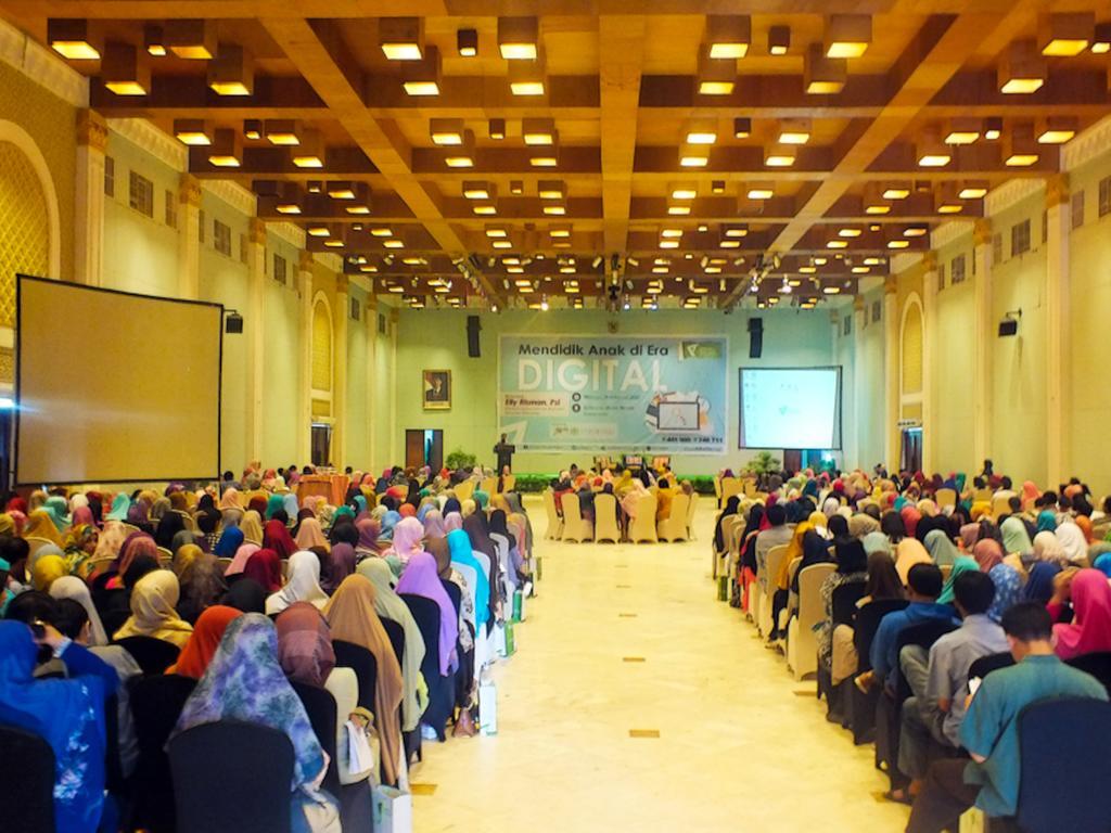 Mesra Business & Resort Hotel Samarinda Zewnętrze zdjęcie