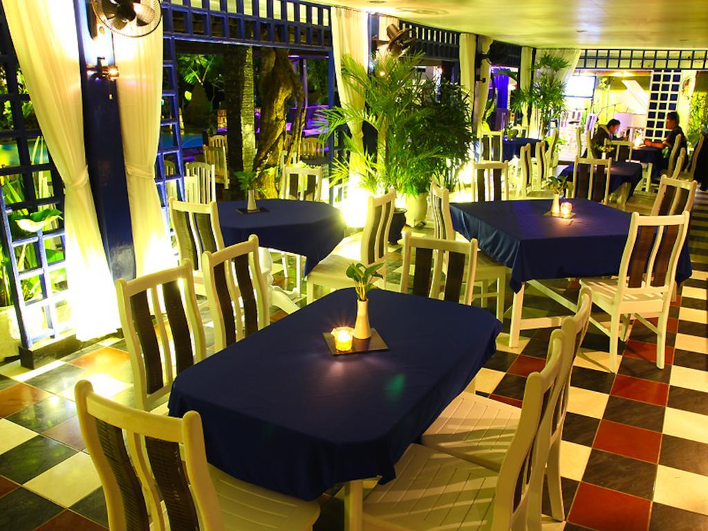 Mesra Business & Resort Hotel Samarinda Zewnętrze zdjęcie