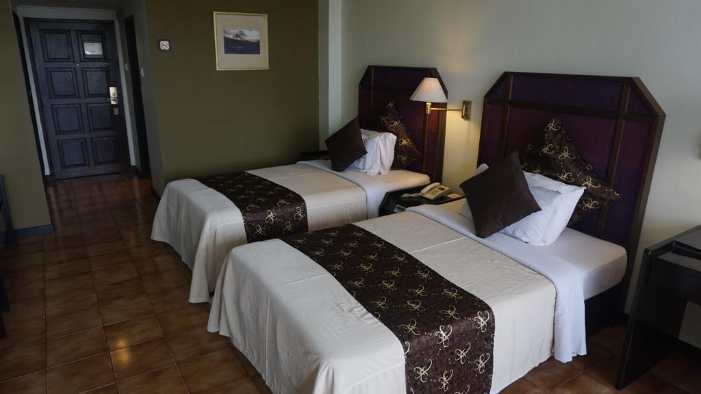 Mesra Business & Resort Hotel Samarinda Zewnętrze zdjęcie