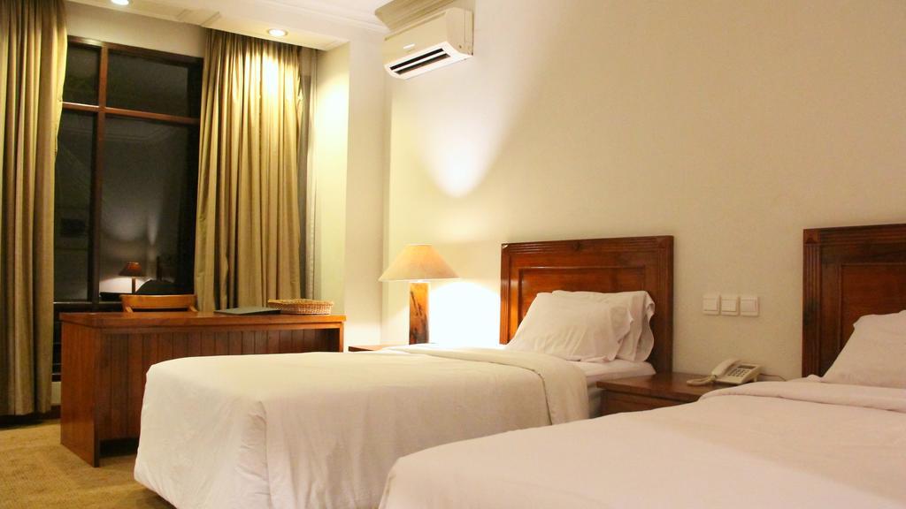 Mesra Business & Resort Hotel Samarinda Zewnętrze zdjęcie