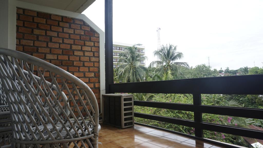 Mesra Business & Resort Hotel Samarinda Zewnętrze zdjęcie