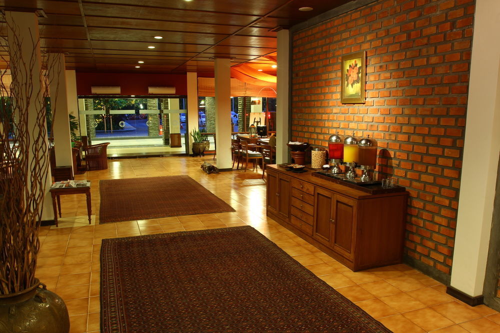 Mesra Business & Resort Hotel Samarinda Zewnętrze zdjęcie