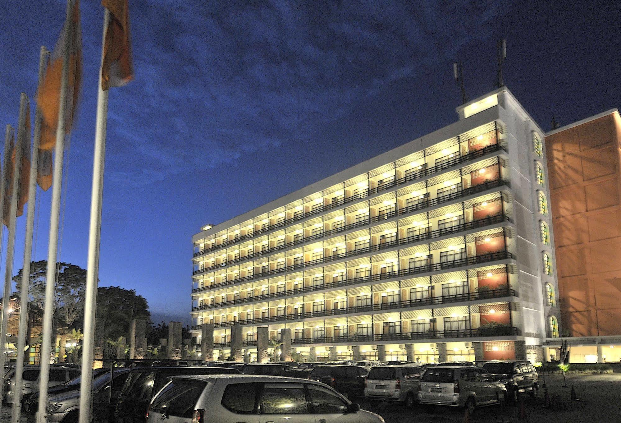 Mesra Business & Resort Hotel Samarinda Zewnętrze zdjęcie