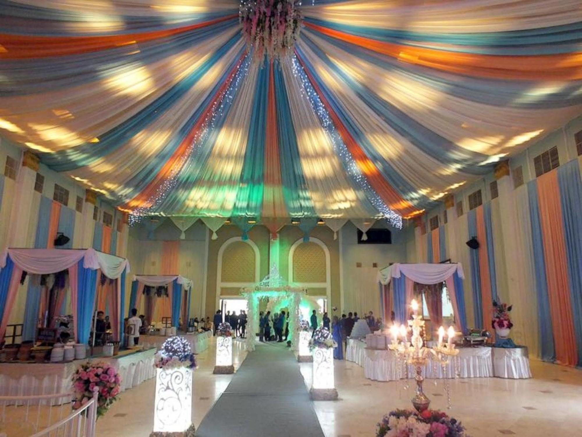Mesra Business & Resort Hotel Samarinda Zewnętrze zdjęcie