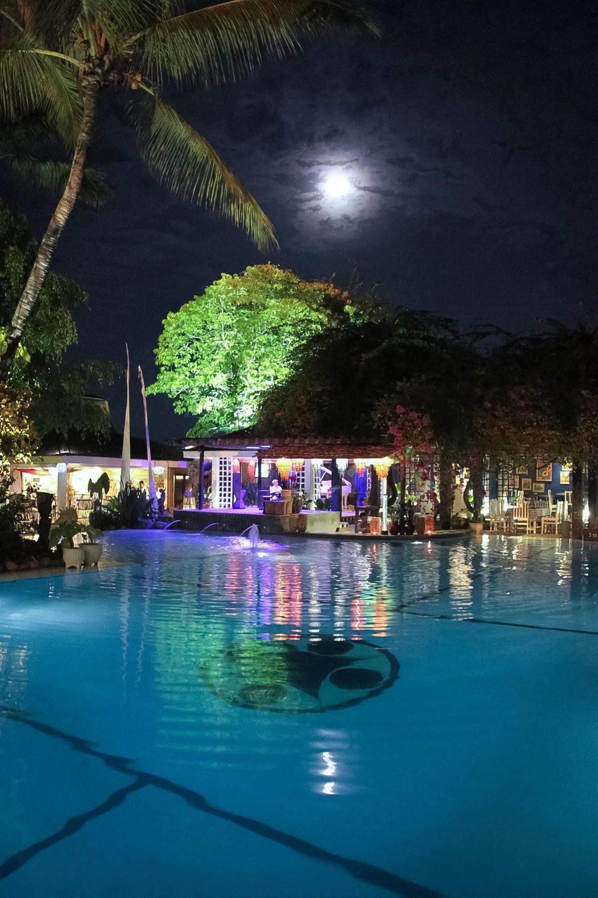 Mesra Business & Resort Hotel Samarinda Zewnętrze zdjęcie